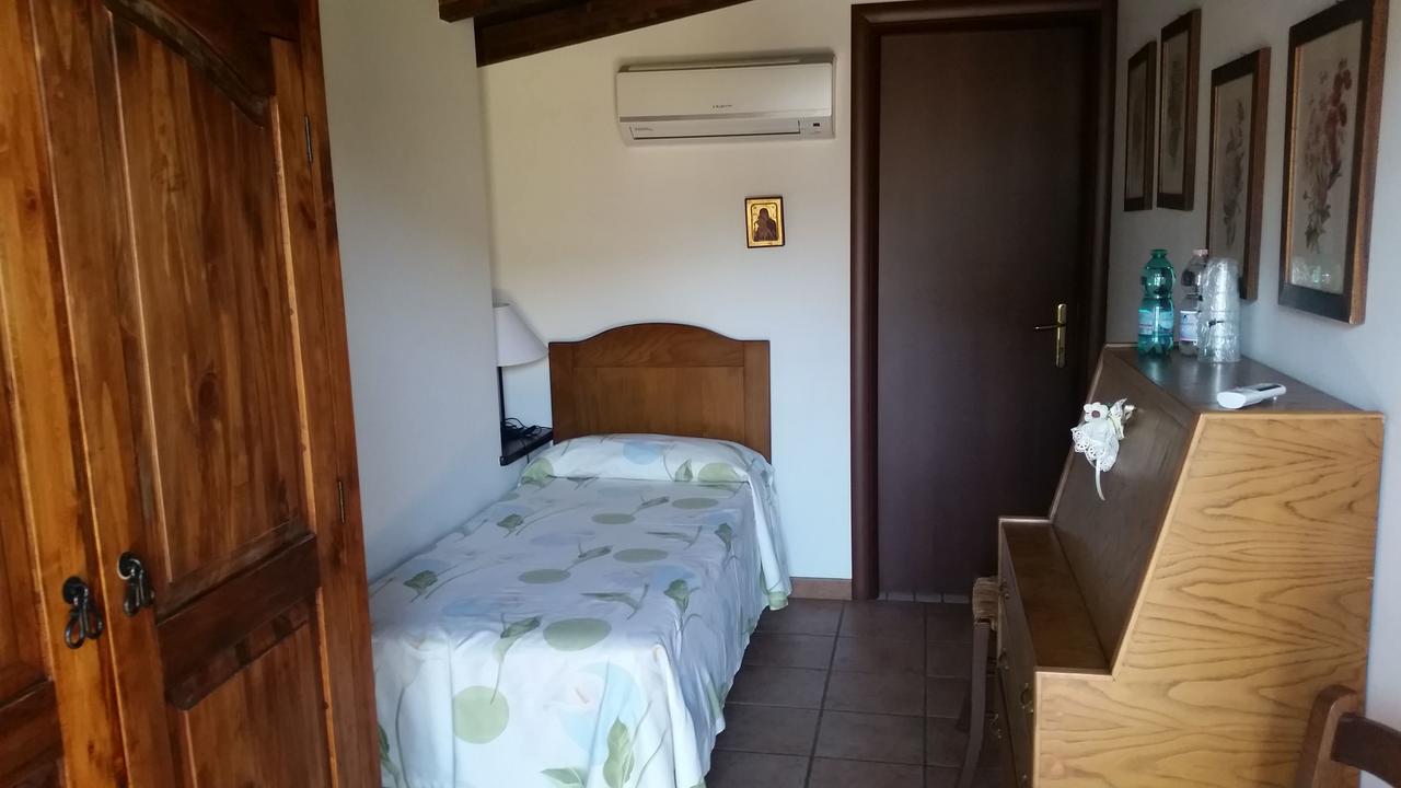 Hotel San Giorgio Альтипьяни-ди-Арчинаццо Экстерьер фото
